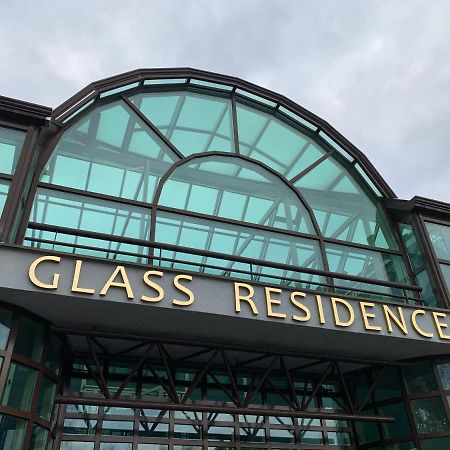 Glass Residence Отвоцк Экстерьер фото