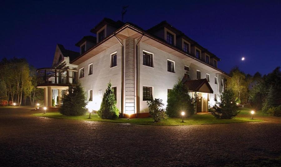 Glass Residence Отвоцк Экстерьер фото